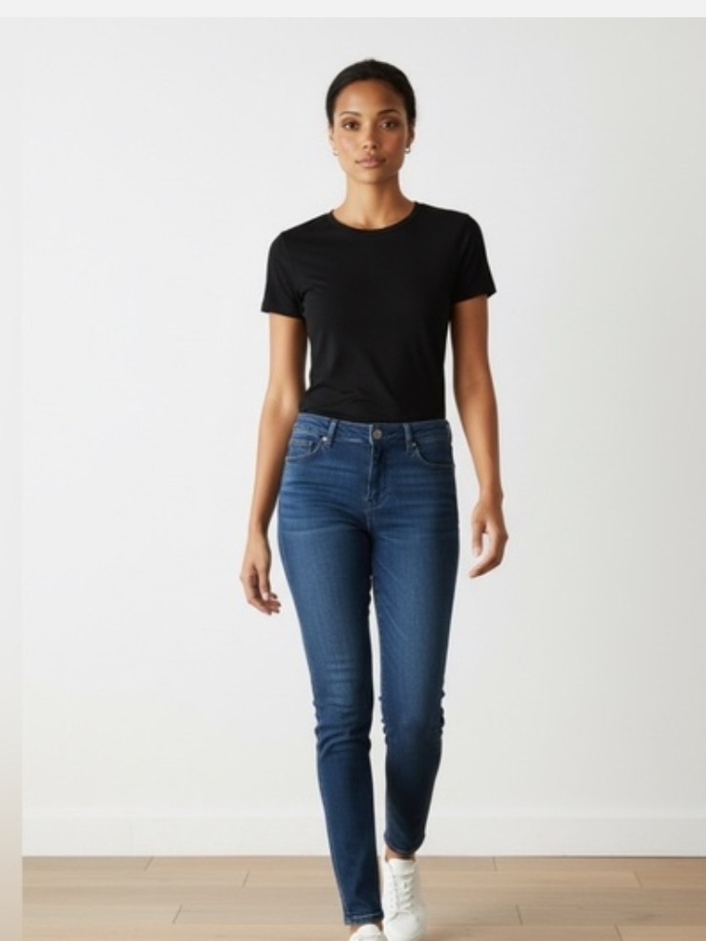 Ann Taylor Curvy Classic Mid-Rise Skinny Jeans in Classic Blue - Size 10